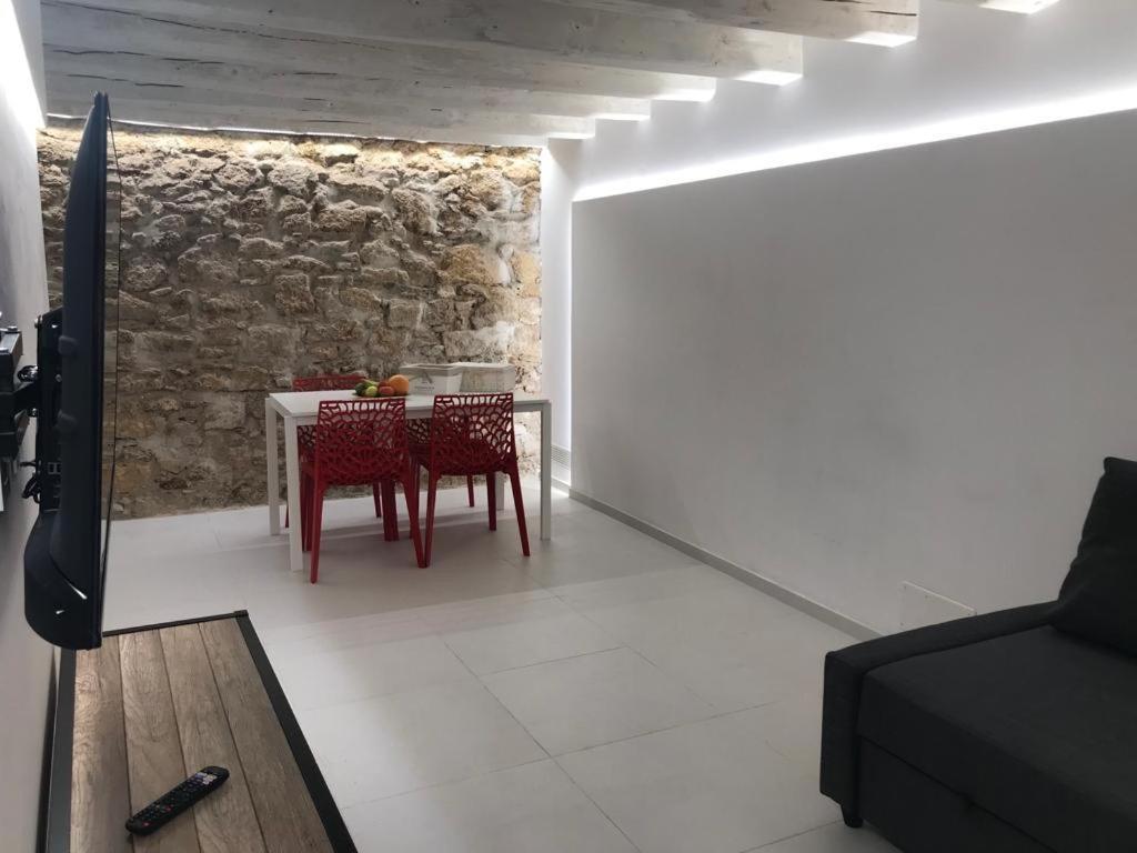 Il Vicoletto Luxury Apartments Augusta Luaran gambar